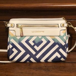 Adorable Liz Claiborne Crossbody Purse (NEVER USED)!!
